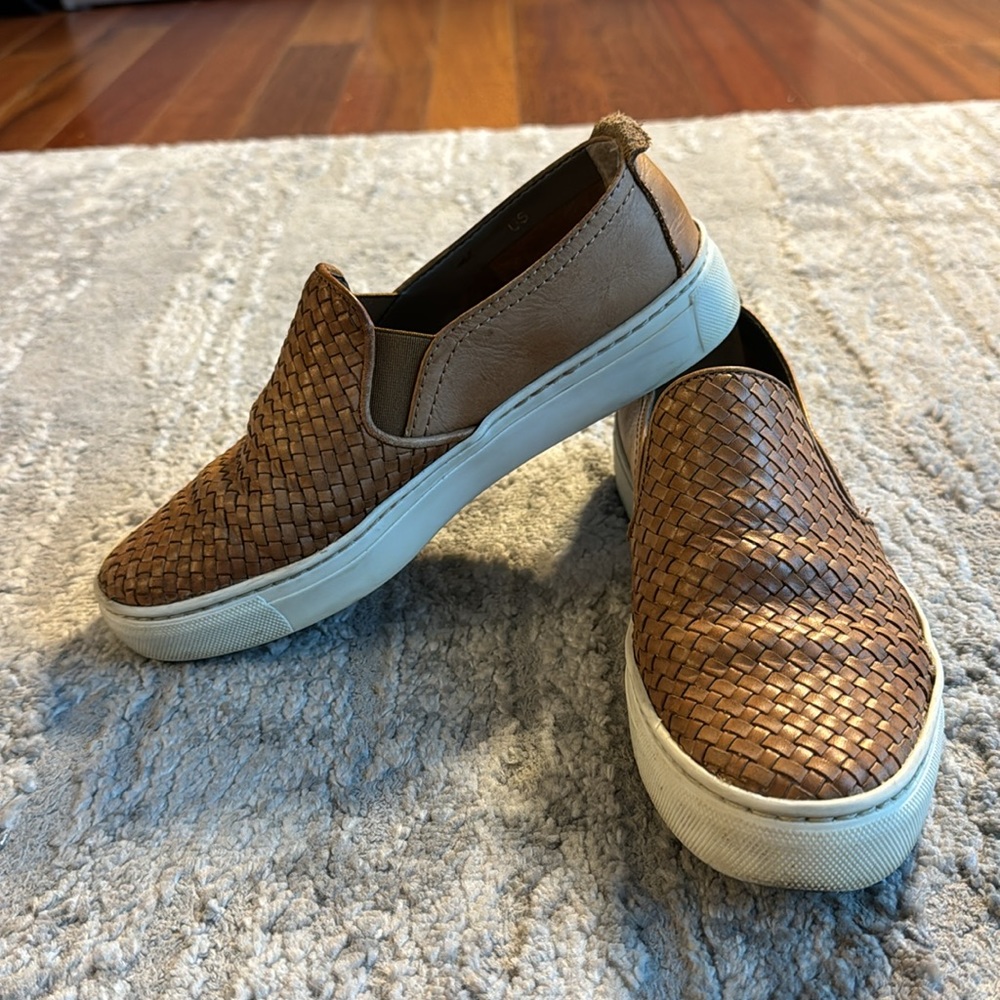 Leather Slides - Picture 7 of 8